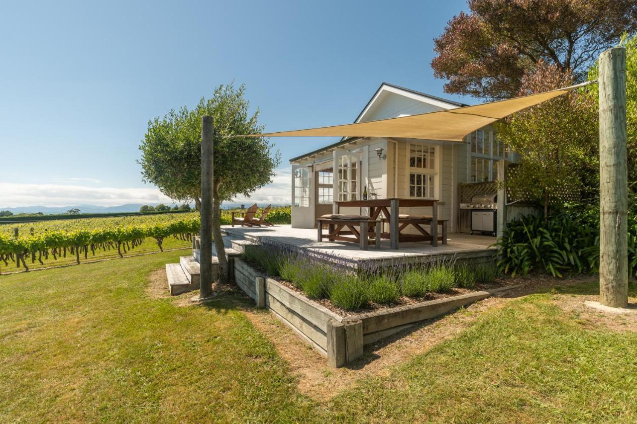 Kina Beach Cottages Tasman Exterior photo